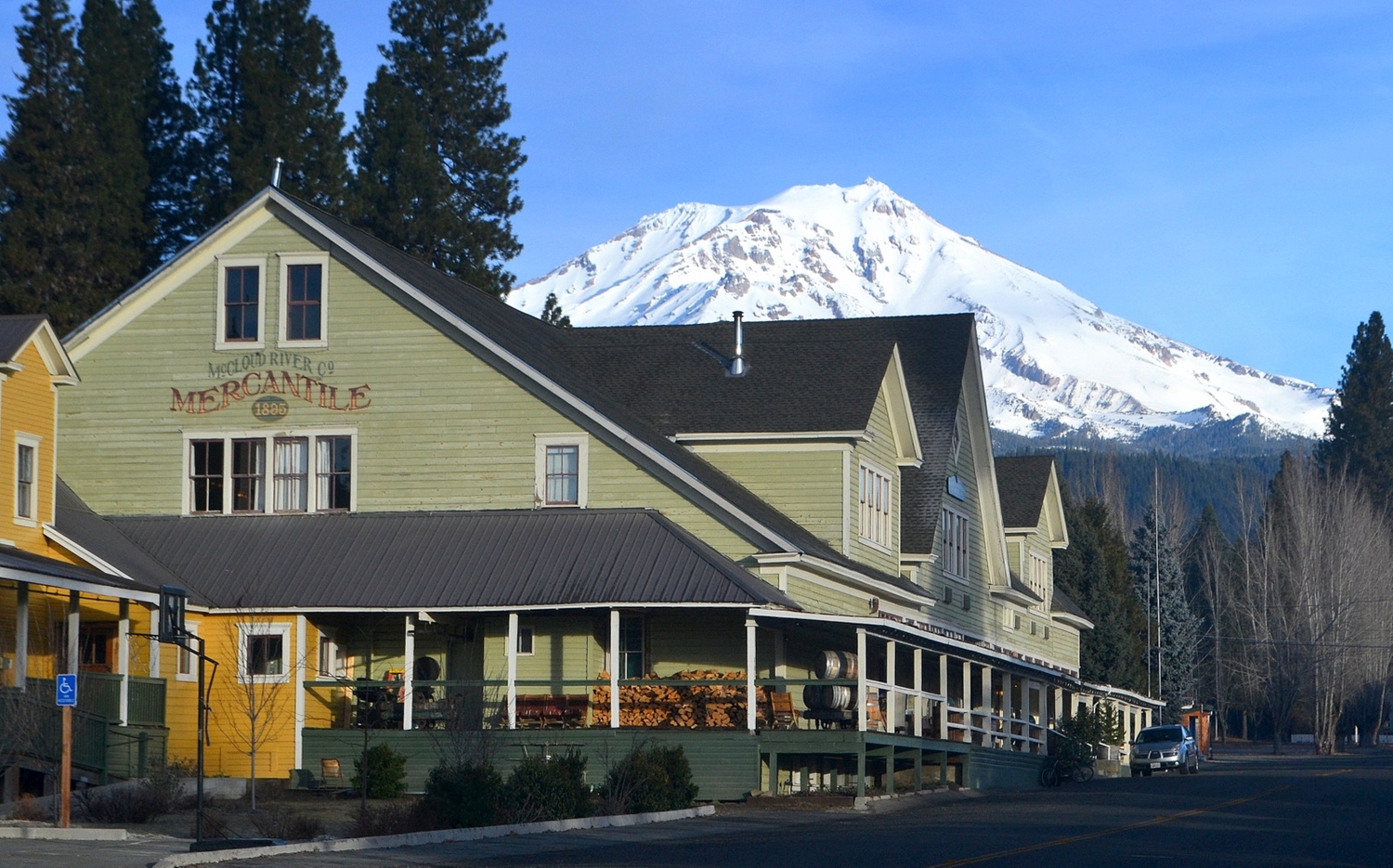 hedge-creek-falls-4-640×427